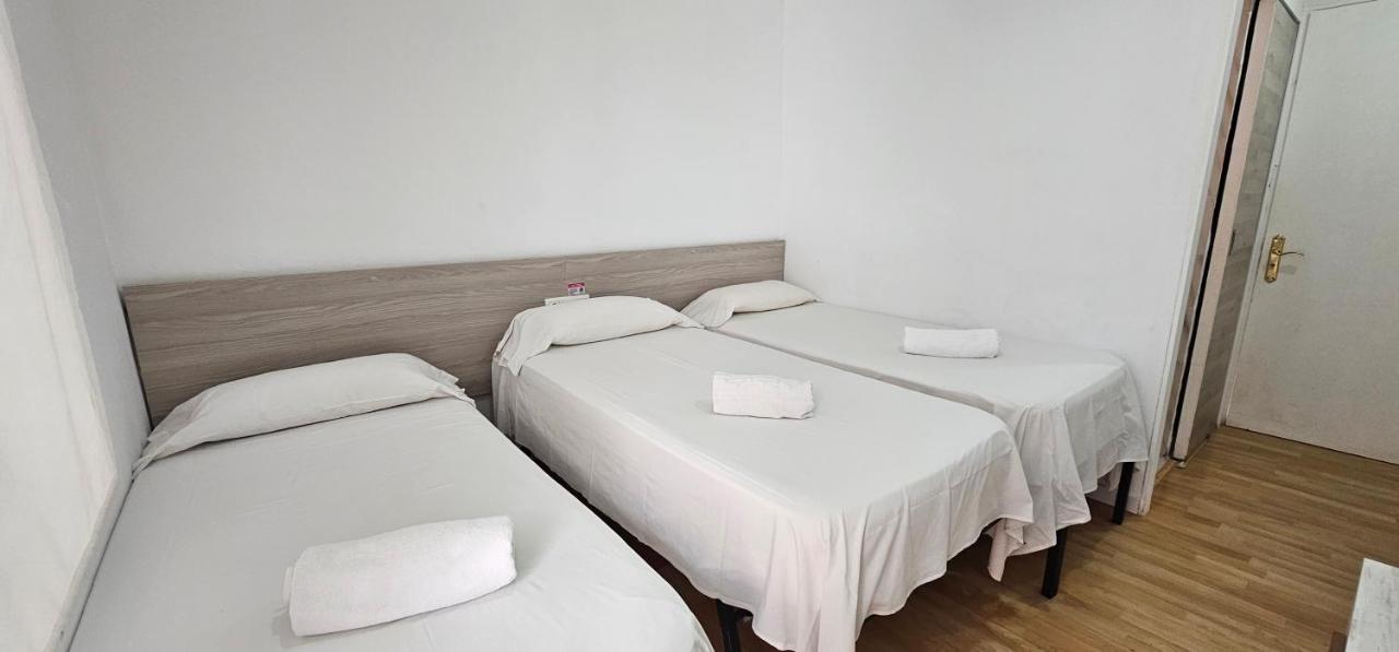 Hostal Montsant Salou Luaran gambar