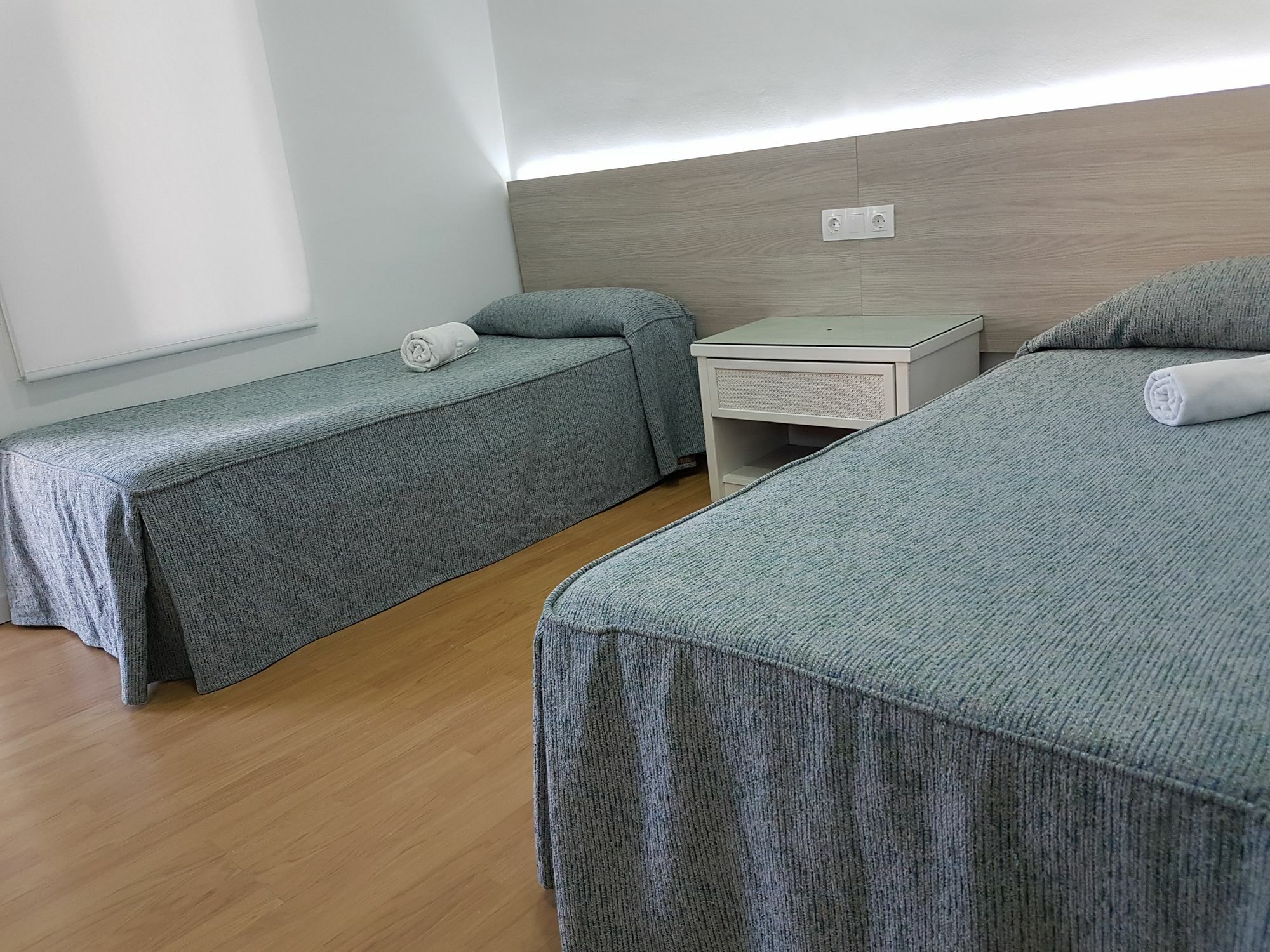 Hostal Montsant Salou Luaran gambar